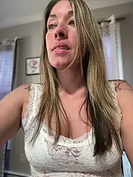 MiraKisss' Webcam Show