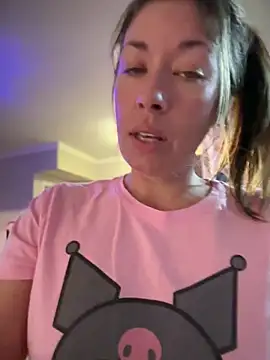 MiraKisss Webcamshow