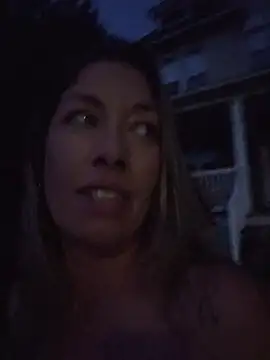 MiraKisss Live Chatraum