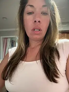 MiraKisss' Webcam Show