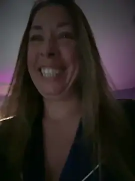 MiraKisss Webcamshow