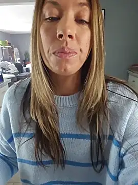 MiraKisss' Live XXX Chat