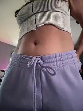 MiraKisss' Webcam Show