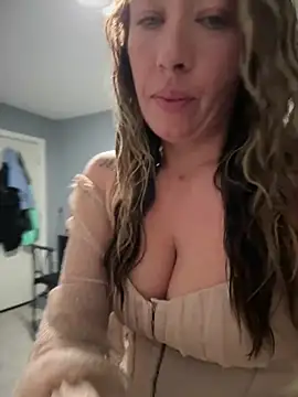 MiraKisss Show in webcam