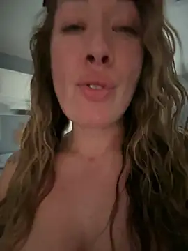 MiraKisss Show in webcam