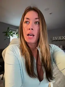 MiraKisss Webcam Show