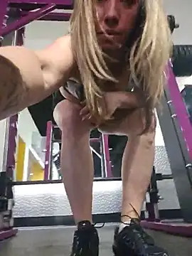 MiraKisss' Webcam Show
