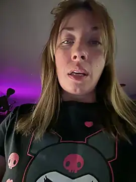 MiraKisss' Webcam Show
