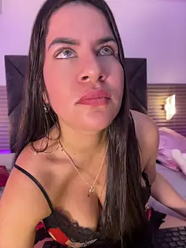 Show modela Zafira_Alabi na web-kameri
