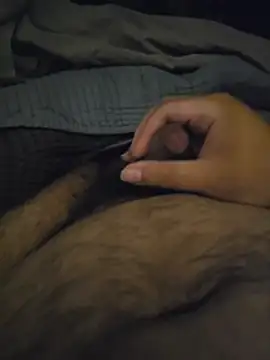 uwuisalive's Webcam Show