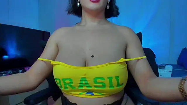 savanna013 Webcam Show