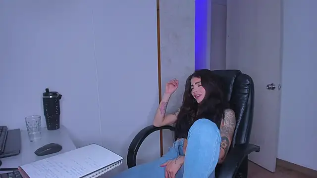 Živý XXX chat Lisegg_