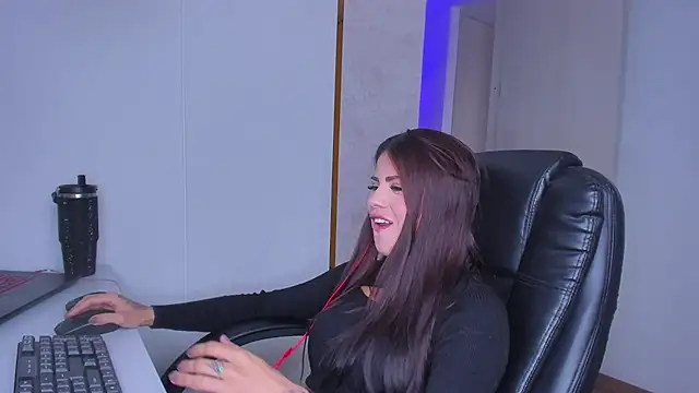 Lisegg_ Chat XXX live
