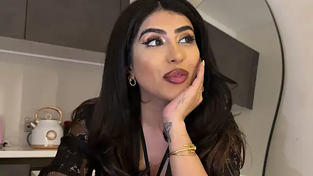 ArabicBarbie Adlı Modelin Web Kamerası Şovu
