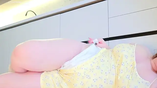 โชว์เว็บแคมของ Miss_Magic_Eyes_