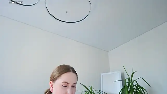 Miss_Magic_Eyes_: вебкам-шоу