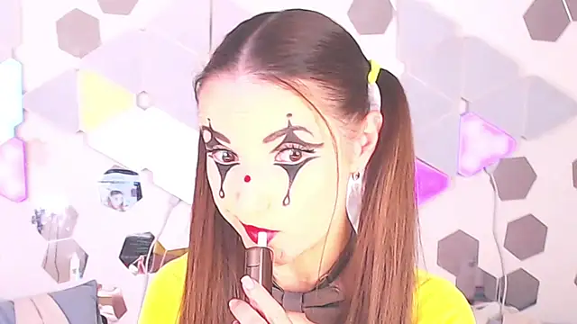 LexiKiss 在線直播表演