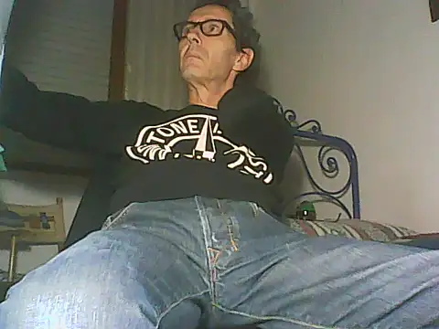 Moro_ra's Webcam Show