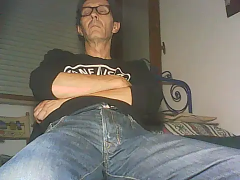 Moro_ra Webcam show
