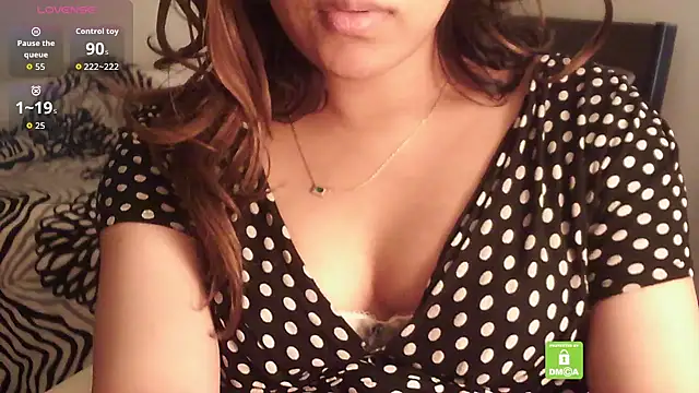 Chat +18 de bxdgirlhr ao vivo