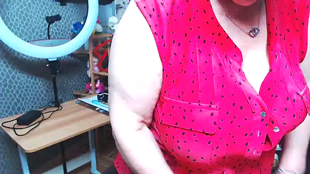 cutewoman67: απευθείας συνομιλία ΧΧΧ