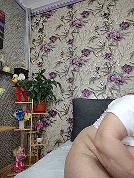 cutewoman67 Show in webcam