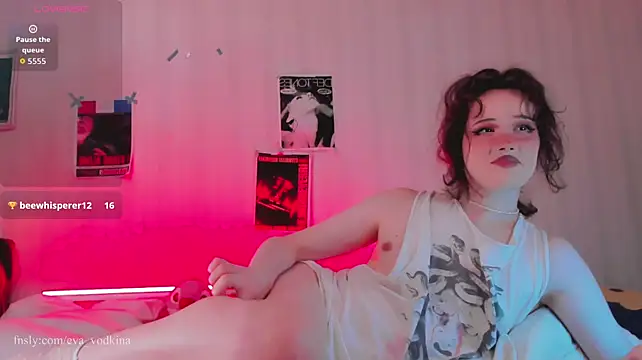 eva_vodkina Show in webcam
