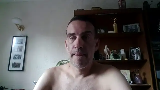 Show modela joegalea na web-kameri