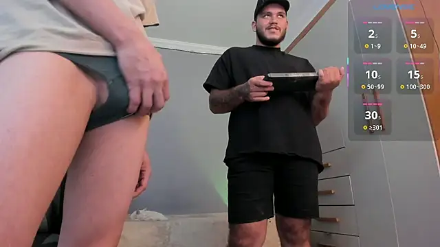 AyJeeEm's Webcam Show