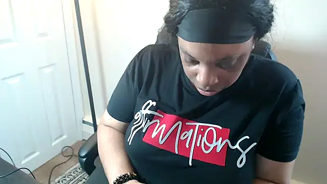 Sexymona1218's Live XXX Chat