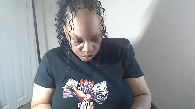 Sexymona1218's Webcam Show