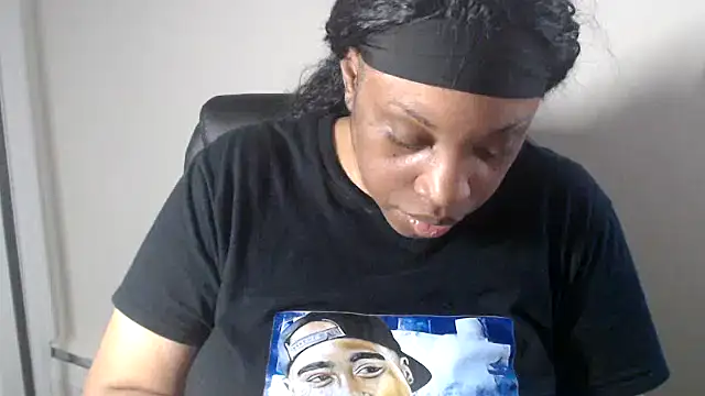 Sexymona1218's Live XXX Chat