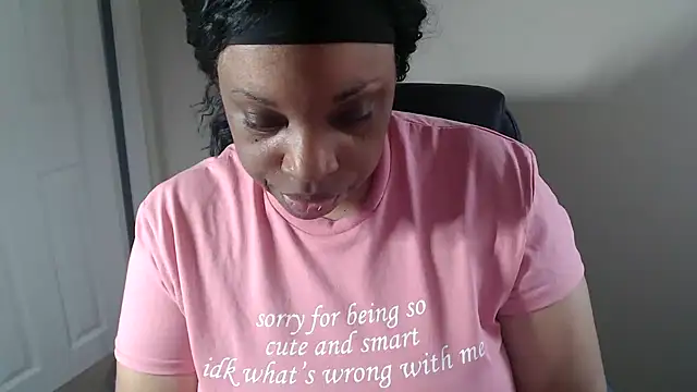 Sexymona1218 XXX чат на живо