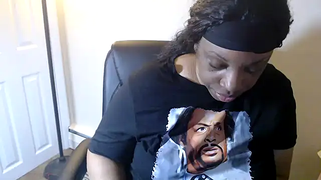 Sexymona1218's Webcam Show