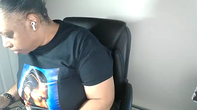 Sexymona1218 XXX чат на живо