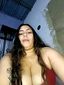 xandra252 Adlı Modelin Canlı XXX Sohbeti