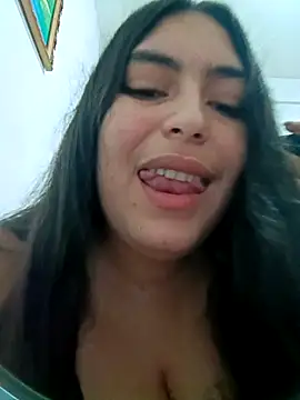 Chat +18 de xandra252 ao vivo