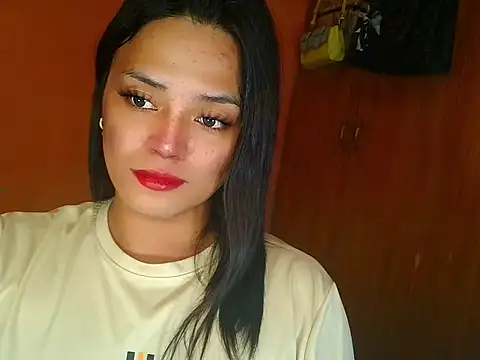 urtransmistressx Adlı Modelin Web Kamerası Şovu