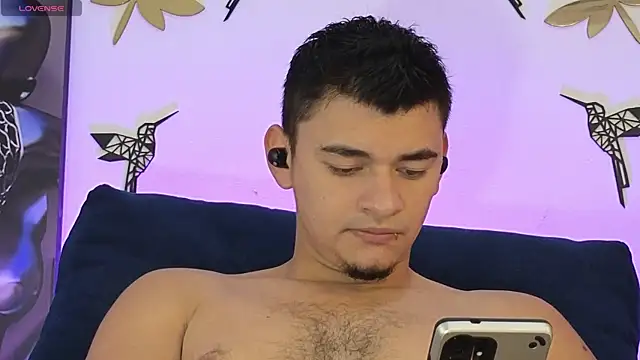 Živý XXX chat VikoHands