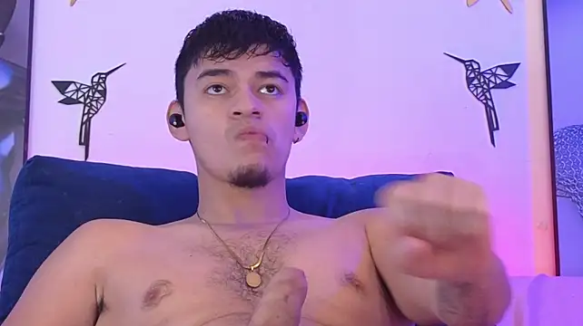 VikoHands Webcam show