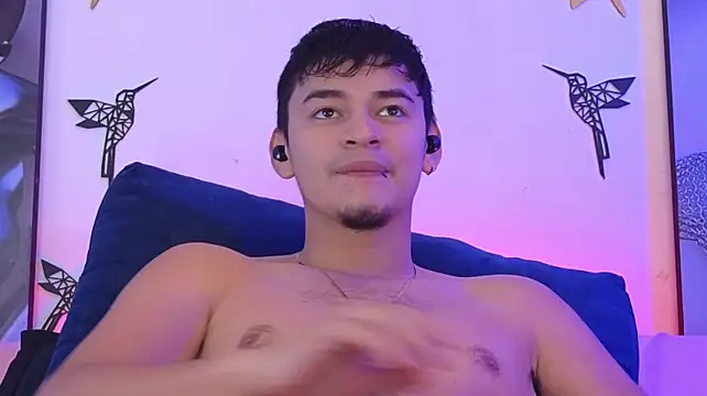 VikoHands Webcam show