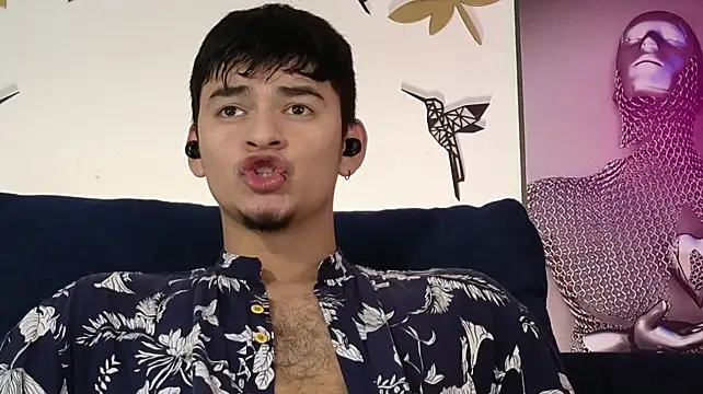 VikoHands' Webcam Show