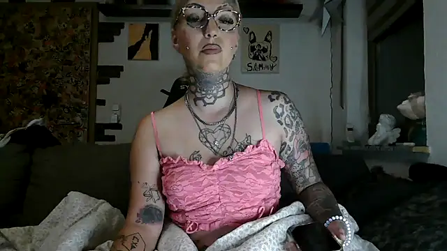 RoxxyInk Webcam-Show