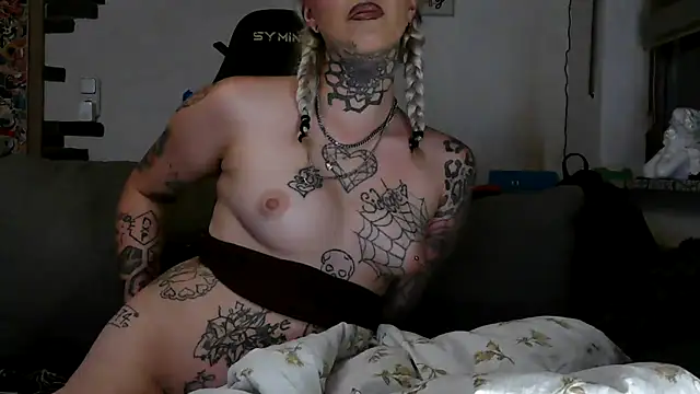 RoxxyInk Webcam-Show