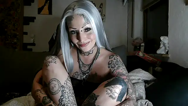 Chat XXX ao vivo de RoxxyInk