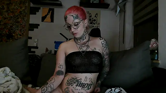 RoxxyInk – Live XXX-chat
