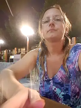 Hot_Milf_Denise 网络视讯表演