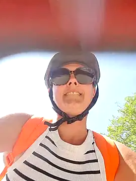 Hot_Milf_Denise 现场XXX聊天