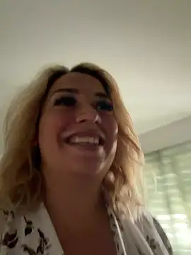 Show de Monageil na webcam