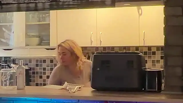 Monageil – Naživo XXX chat